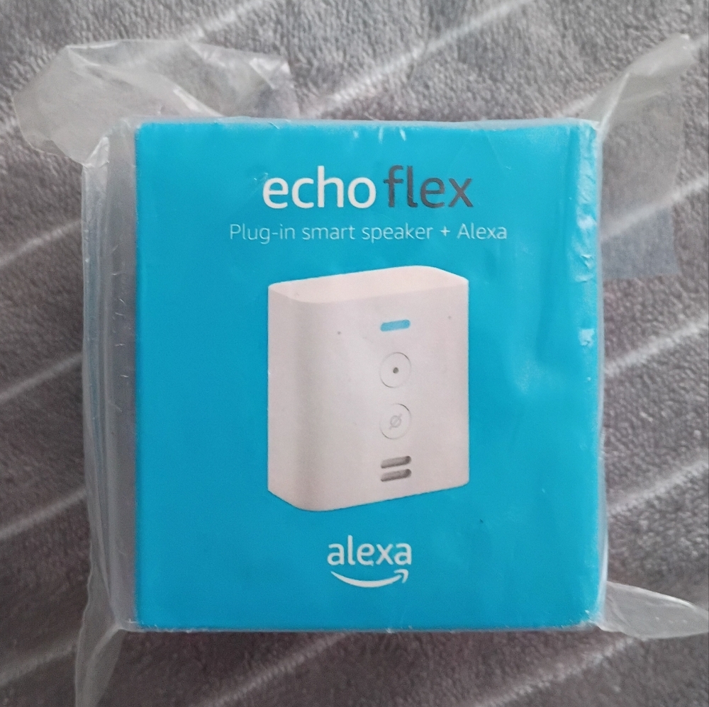 Echo Flex Compact Smart Speaker with Alexa